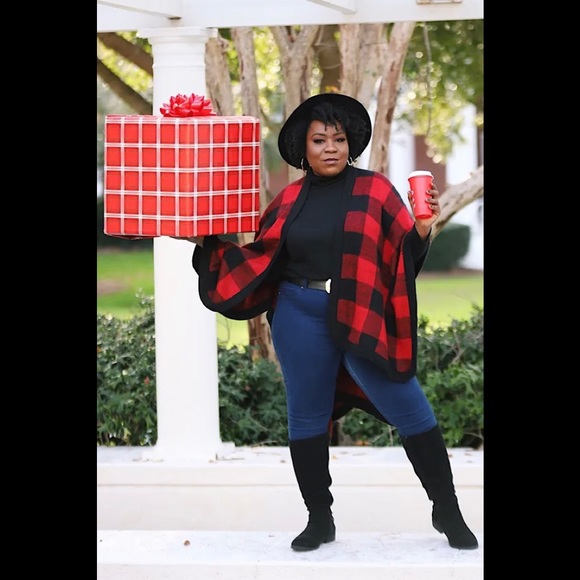 🆕NEW! Oversized Buffalo Plaid Poncho Overpiece - Picture 9 of 16